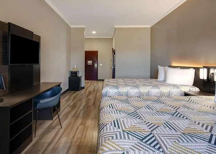6 Worth, Tx I-35 & I-20 Hotel Fort Worth
